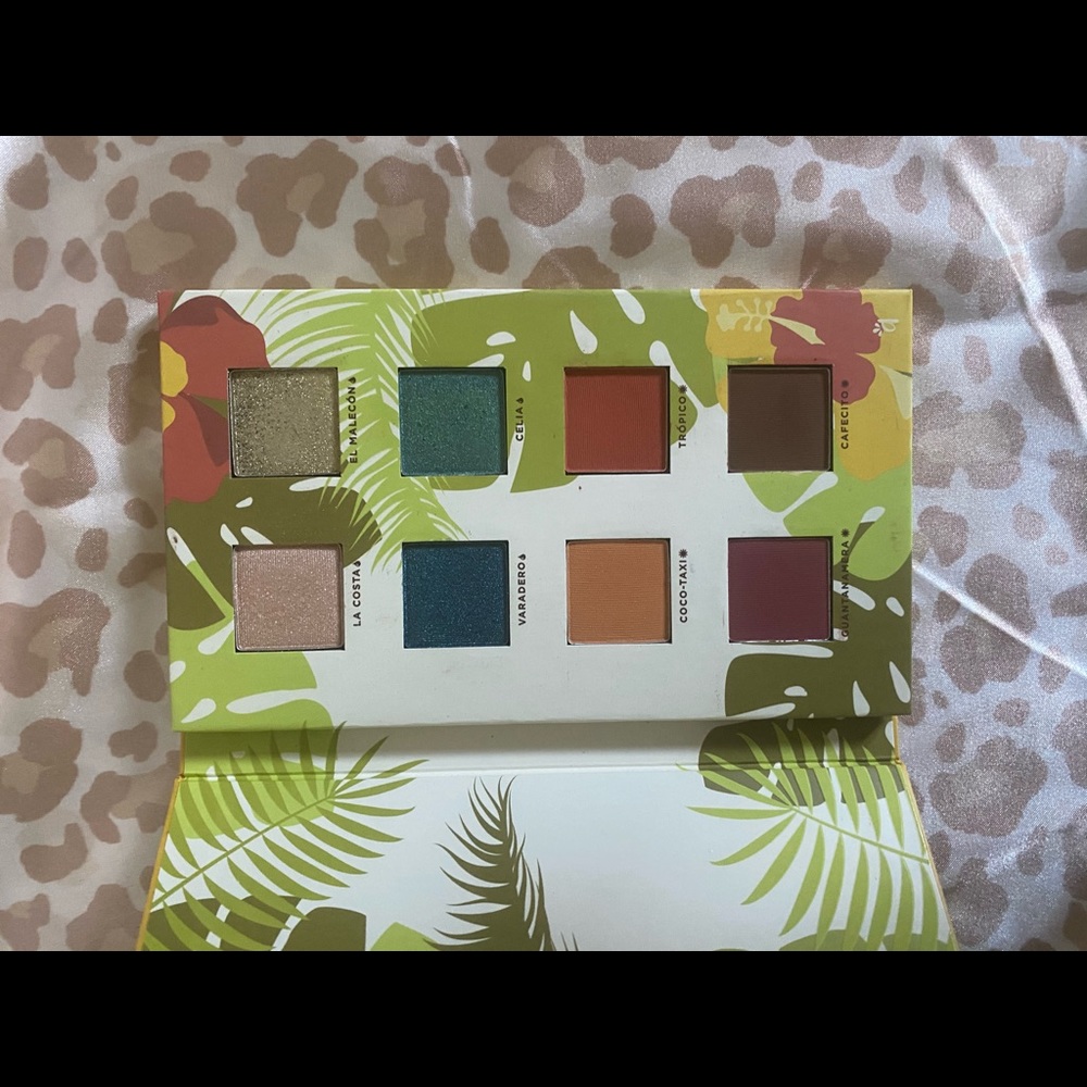 Alamar Reina Del Caribe Vol 1 eyeshadow palette